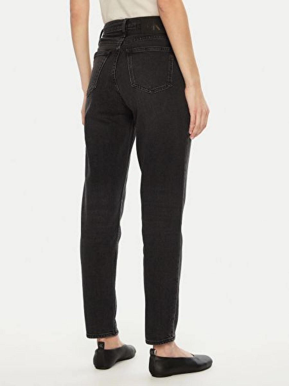 MOM JEAN