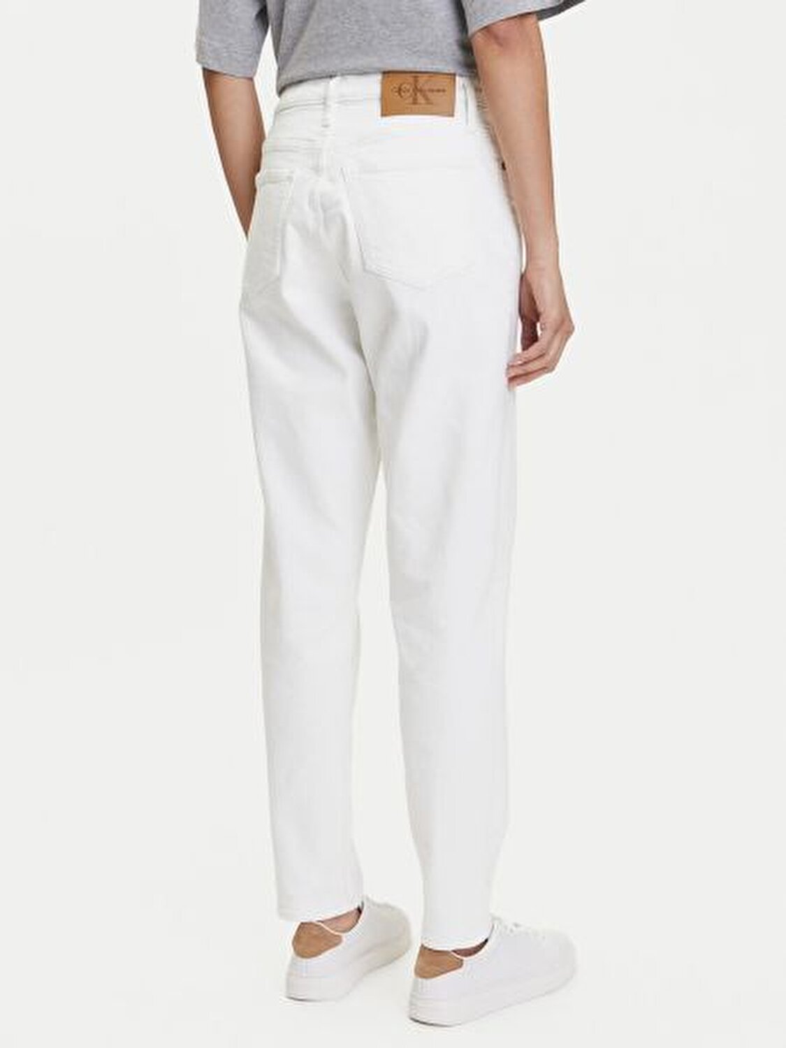 MOM JEAN