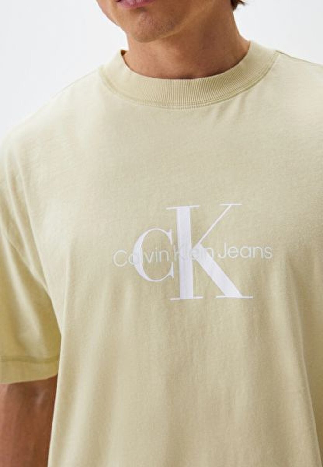Calvin Klein Erkek Logo Detaylı Yeşil T-Shirt