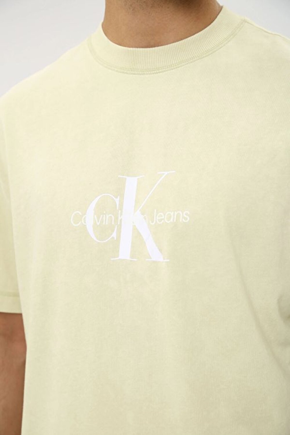 Calvin Klein Erkek Logo Detaylı Yeşil T-Shirt