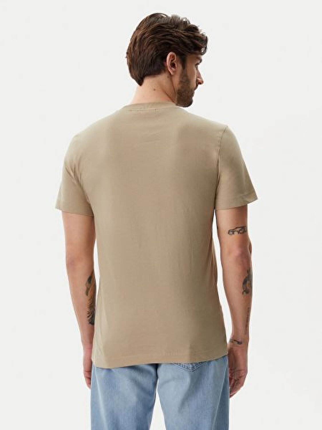T-SHIRT