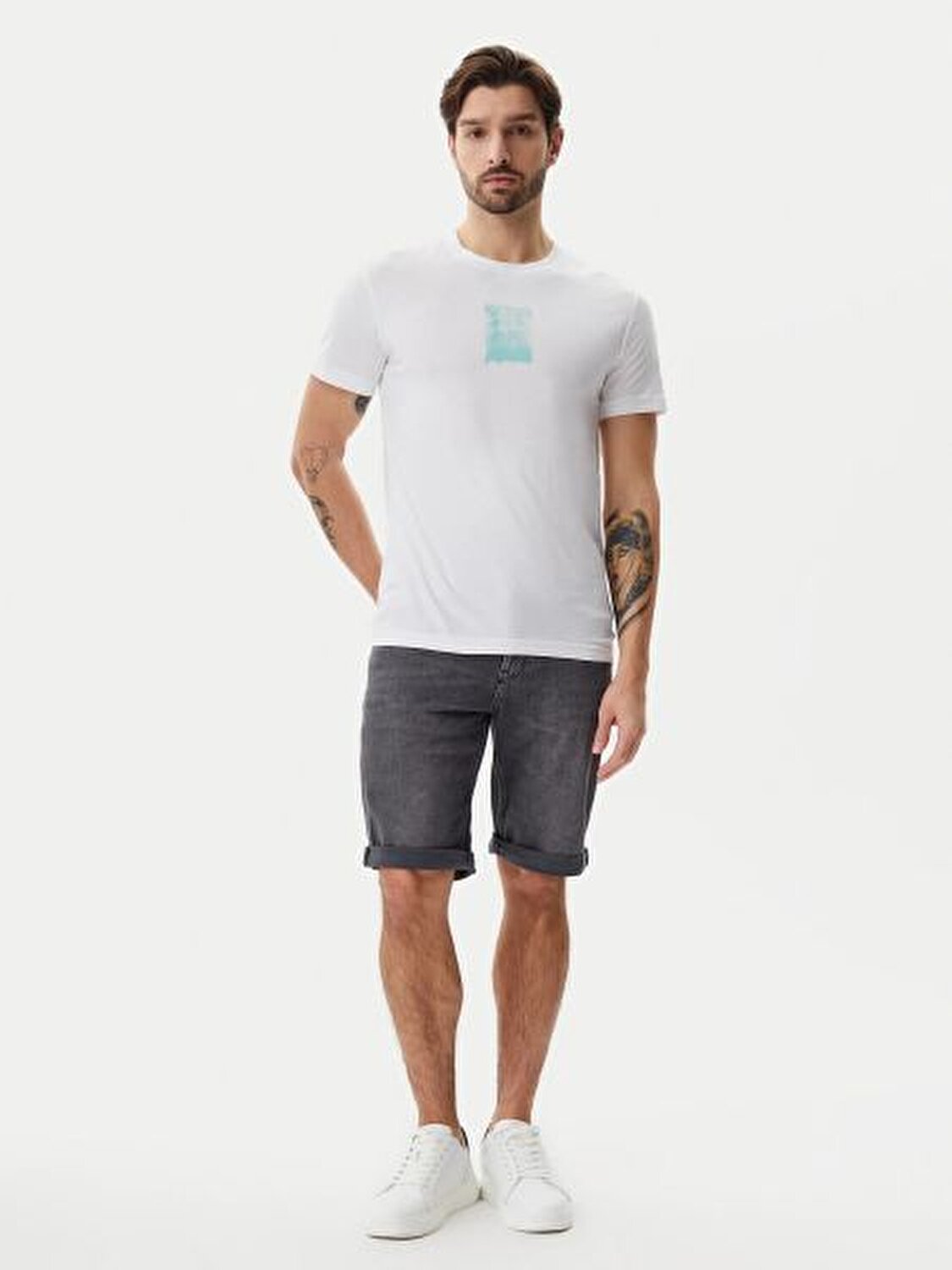 T-SHIRT