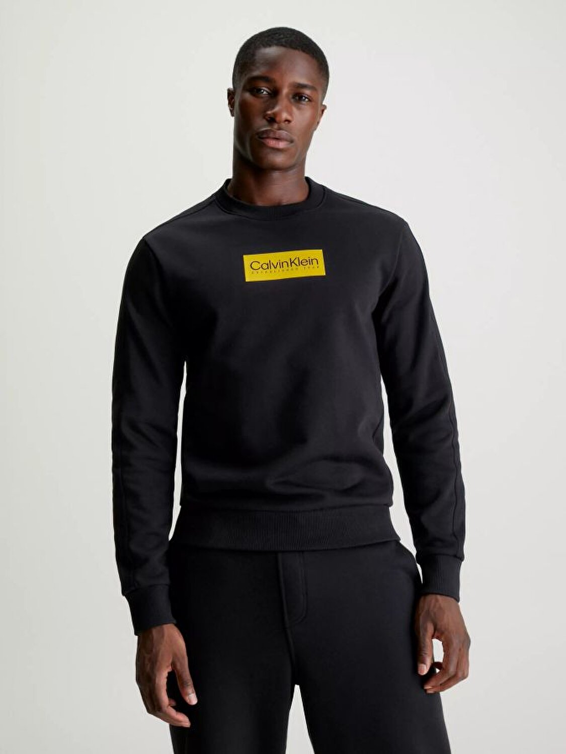 Calvin Klein Erkek Logo Detaylı Siyah Sweatshirt