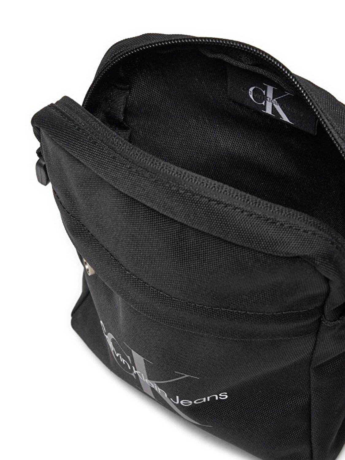 SPORT ESSENTIALS REPORTER18 M