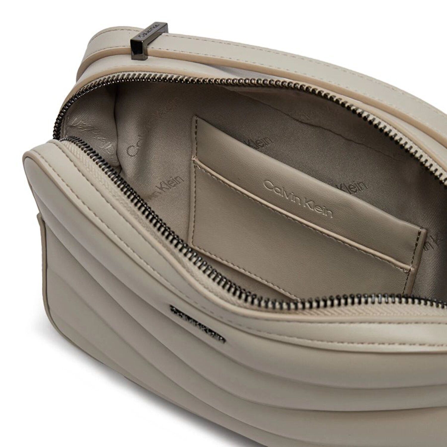LINE QUILT CAMERA BAG