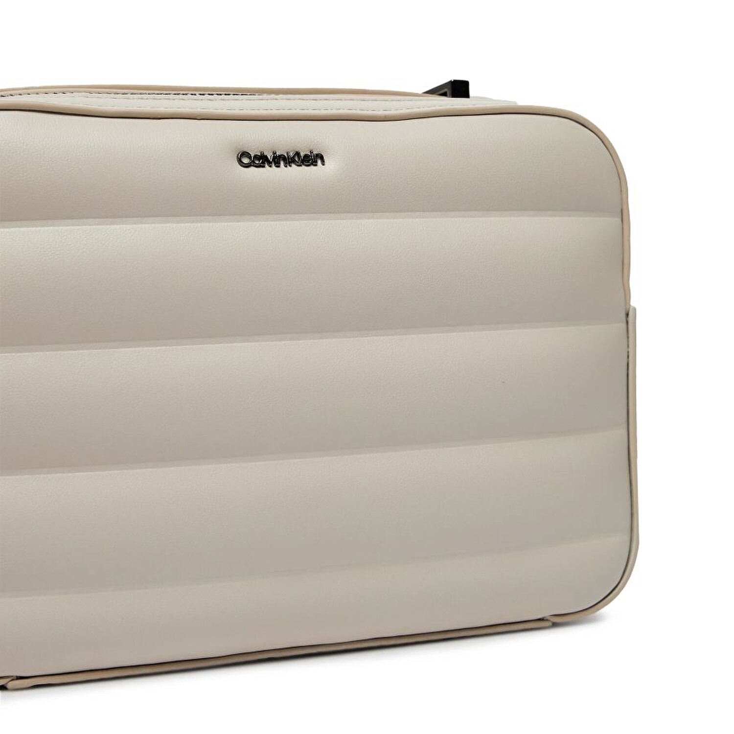 LINE QUILT CAMERA BAG