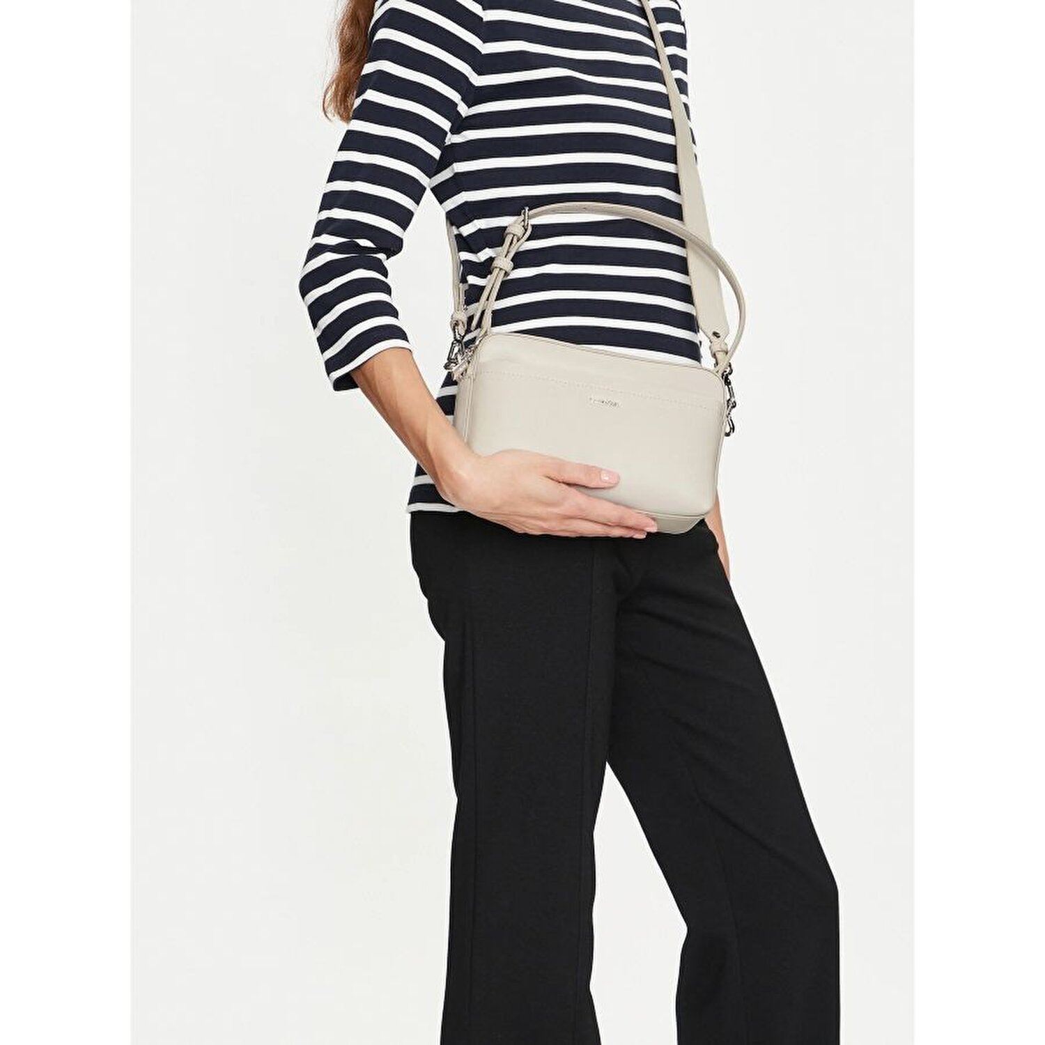 CK MUST CONVERTIBLE CAMERA BAG