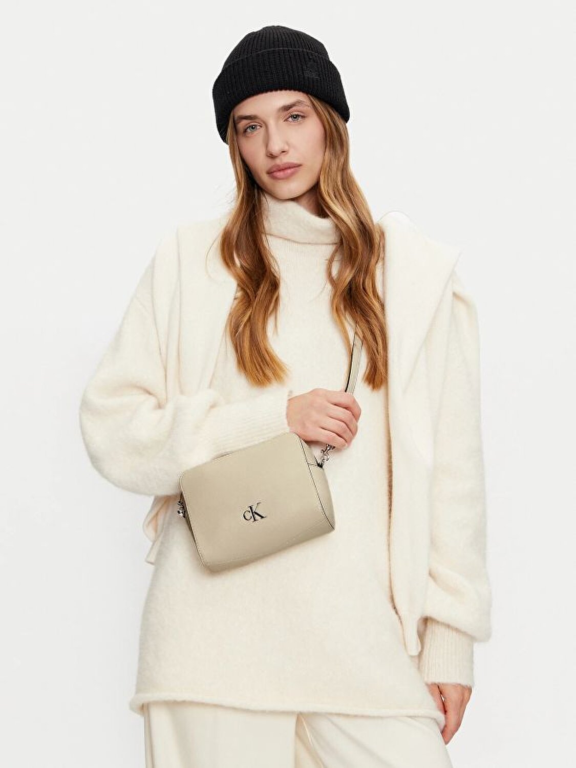 MINIMAL MONOGRAM CAMERA BAG
