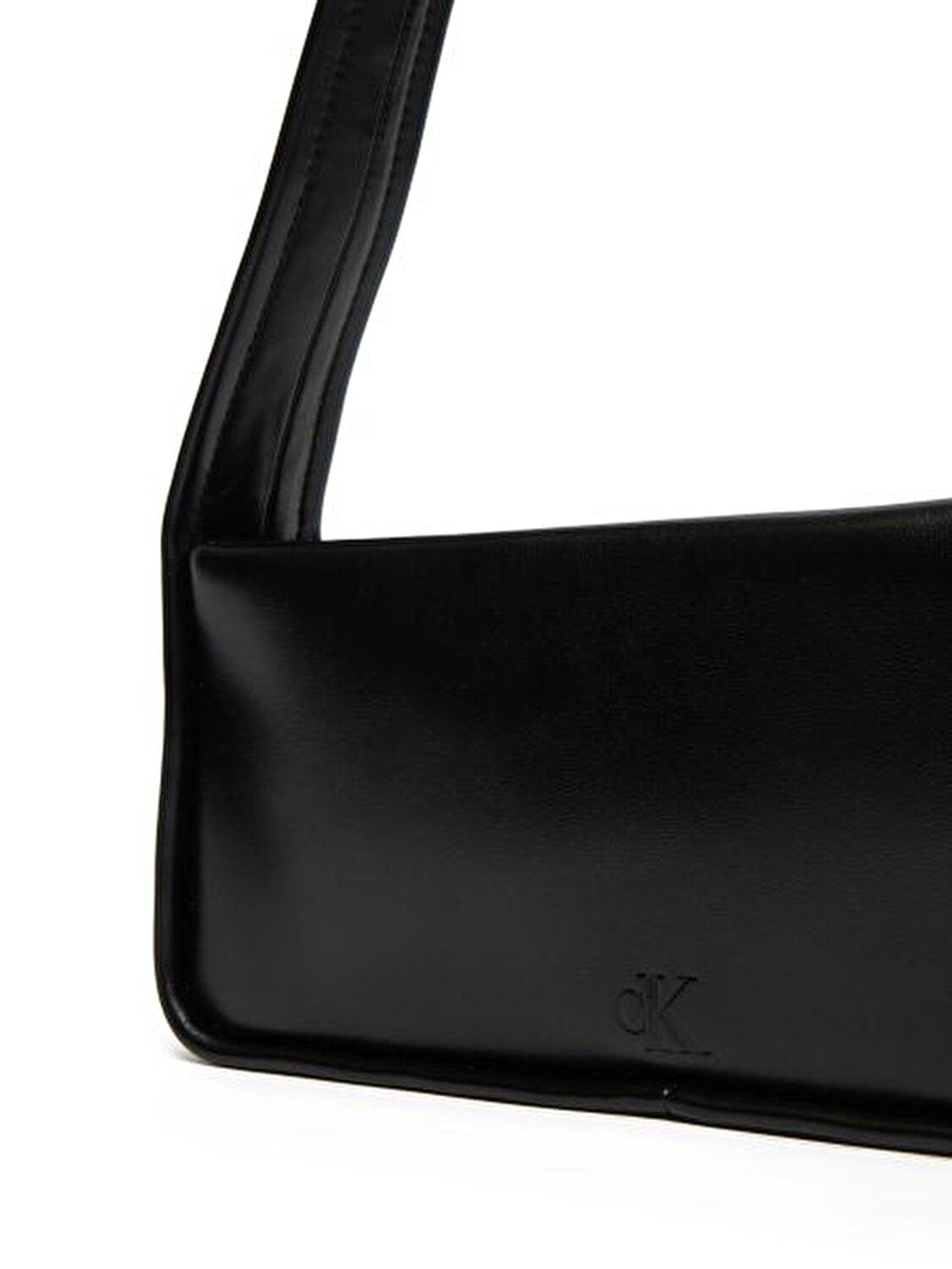 KNOTTED SHOULDER BAG26