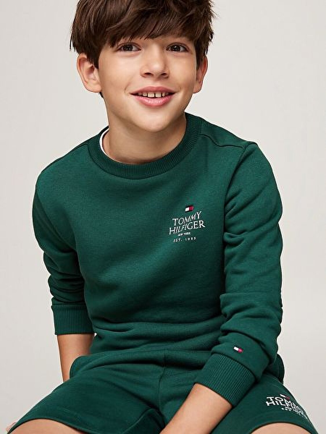 SWEATSHIRT