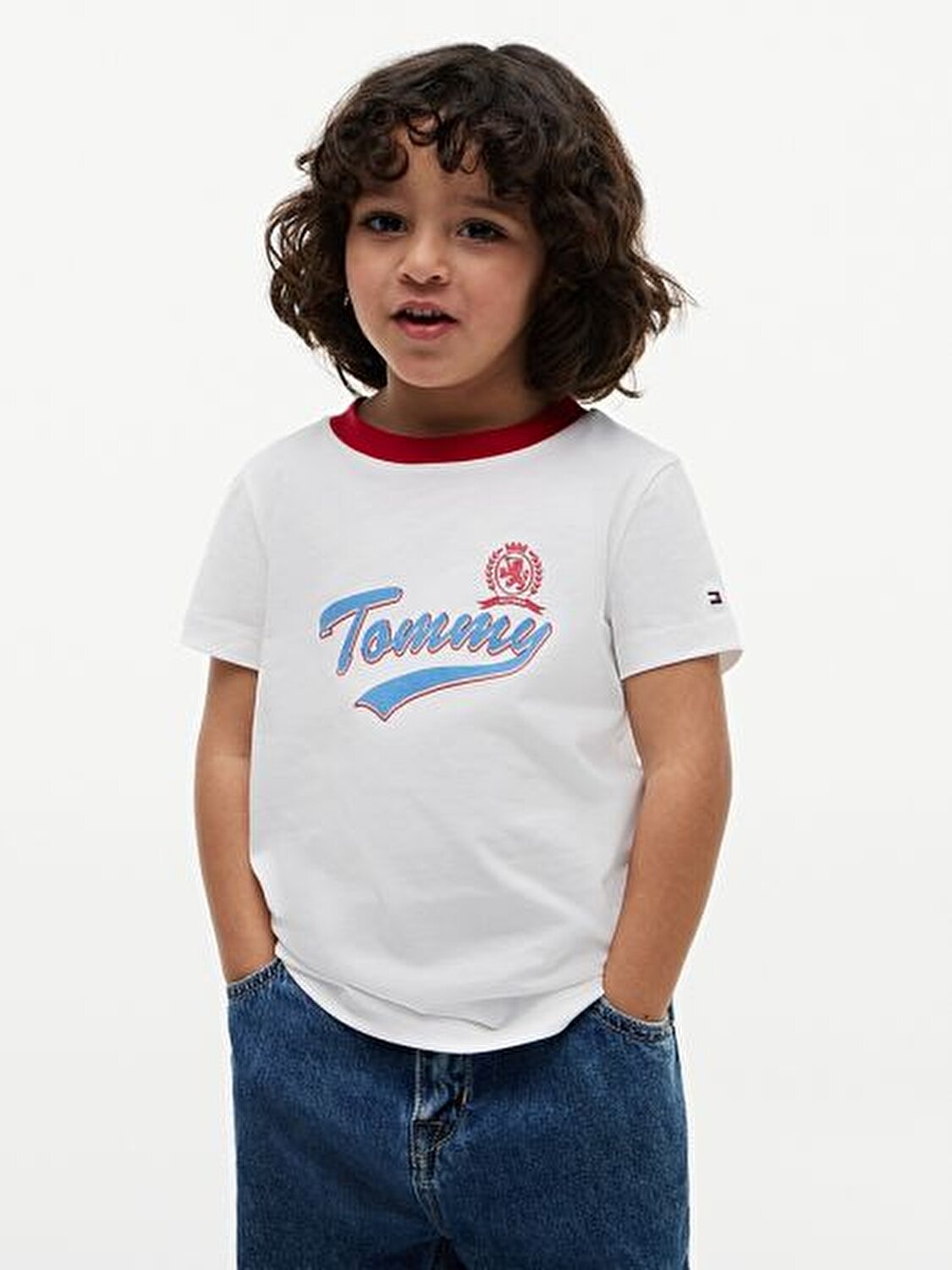 BEYAZ LOGOLU ERKEK ÇOCUK T-SHIRT
