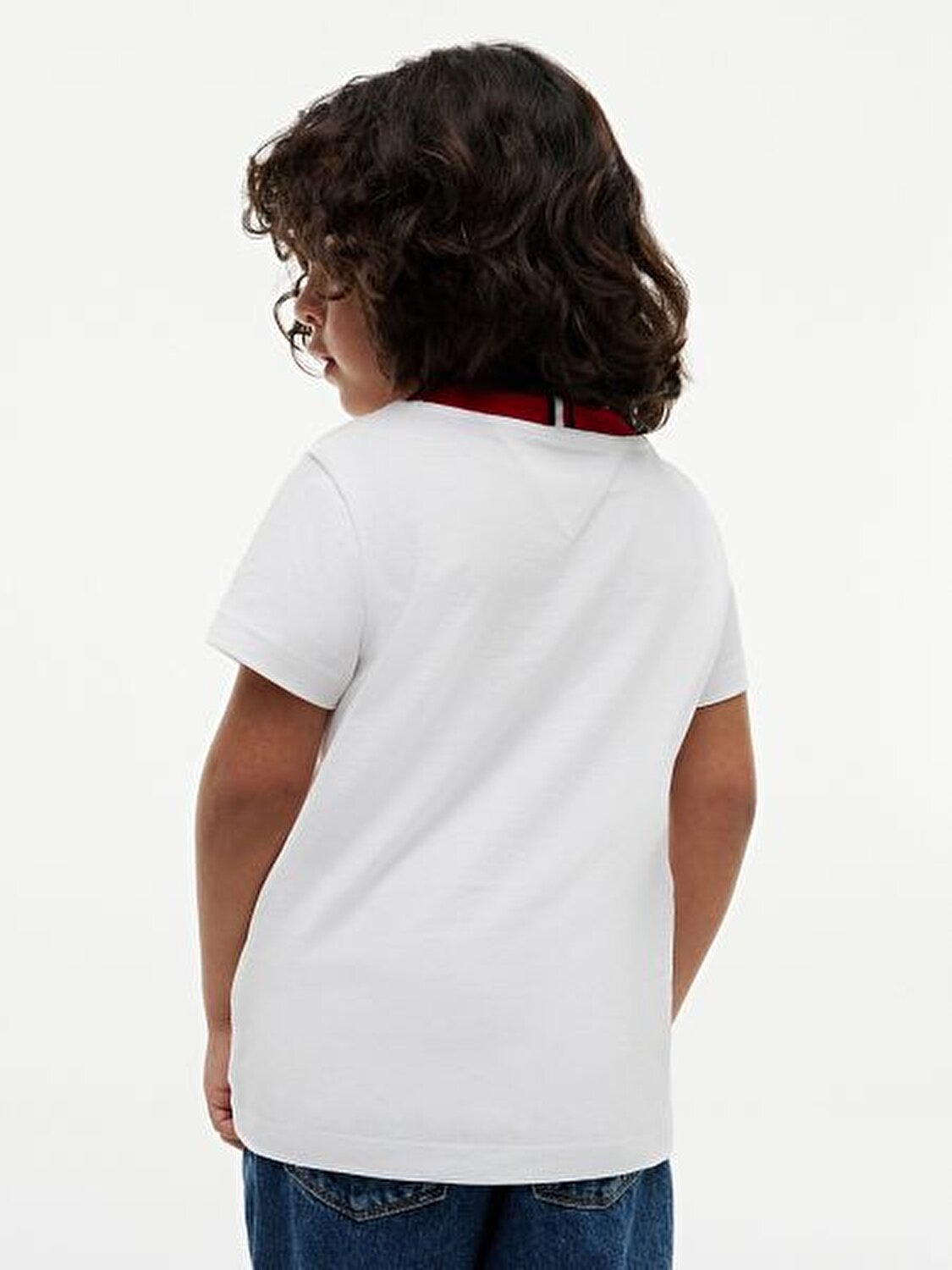 BEYAZ LOGOLU ERKEK ÇOCUK T-SHIRT