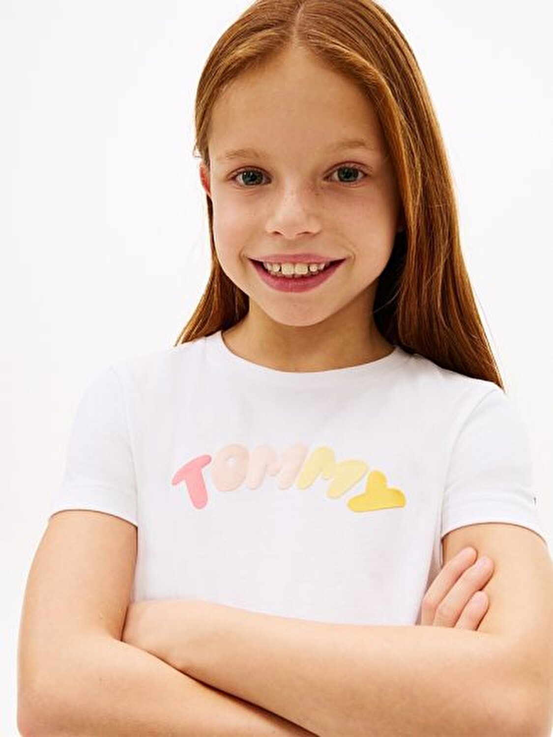 BEYAZ KIZ ÇOCUK LOGOLU T-SHIRT