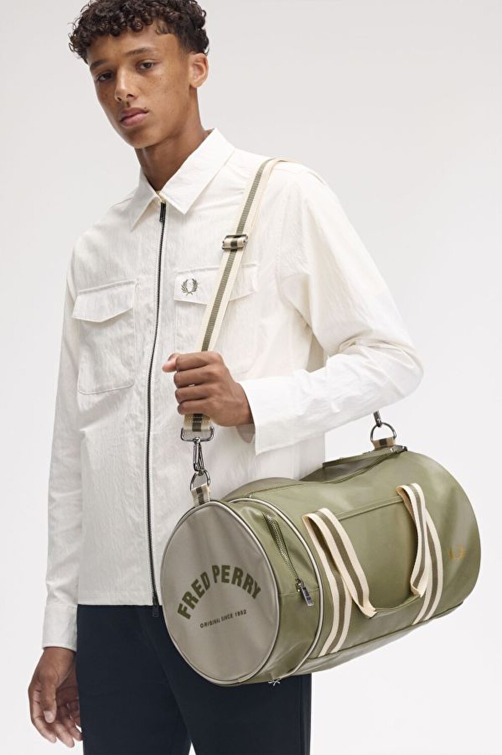 CLASSIC BARREL BAG