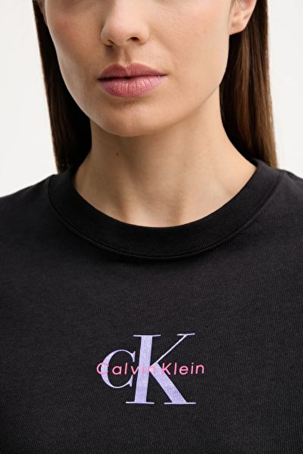 SİYAH LOGOLU KADIN T-SHIRT