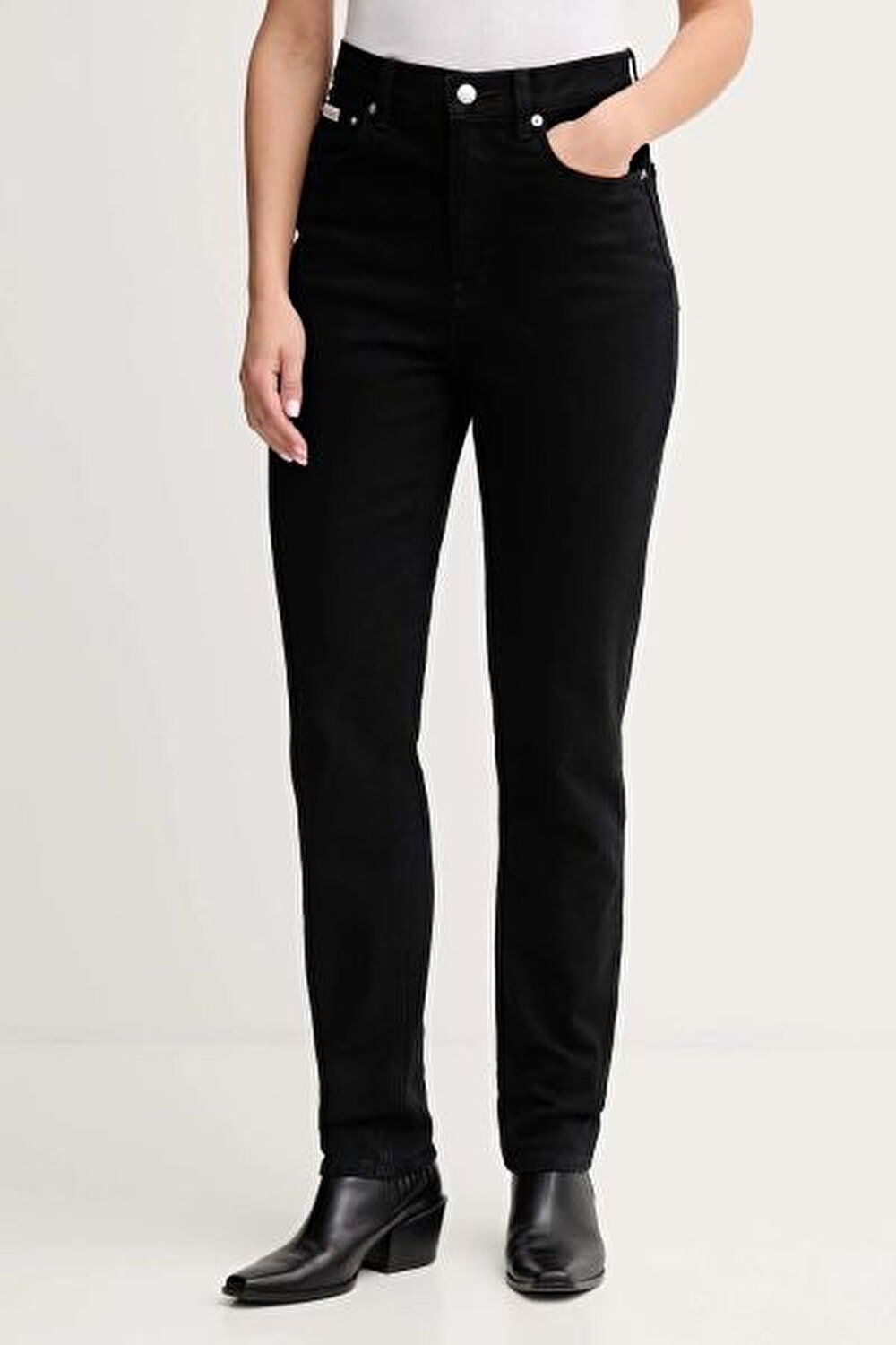 NEW MOM JEAN SOFT BLACK