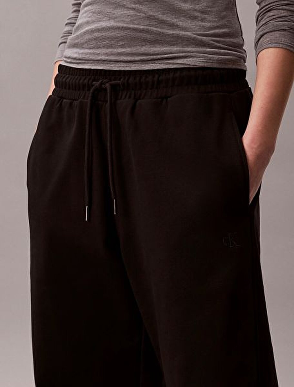 SİYAH KADIN EŞOFMAN