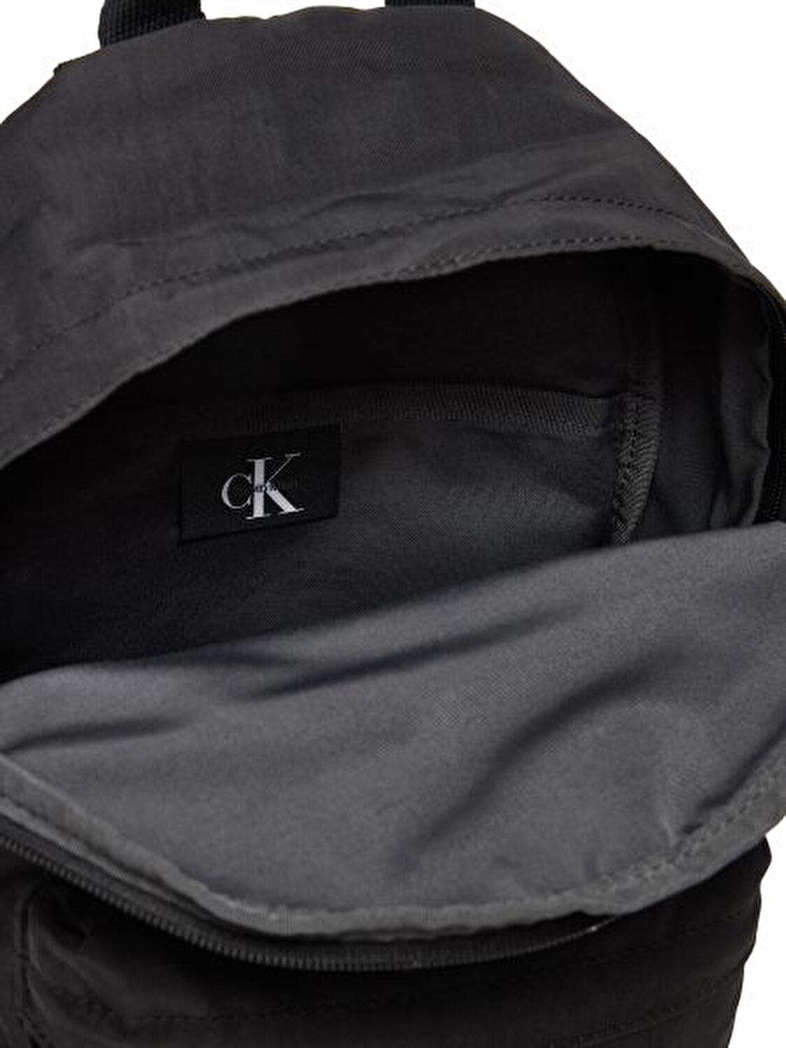 BOLD SMALL ROUND BACKPACK