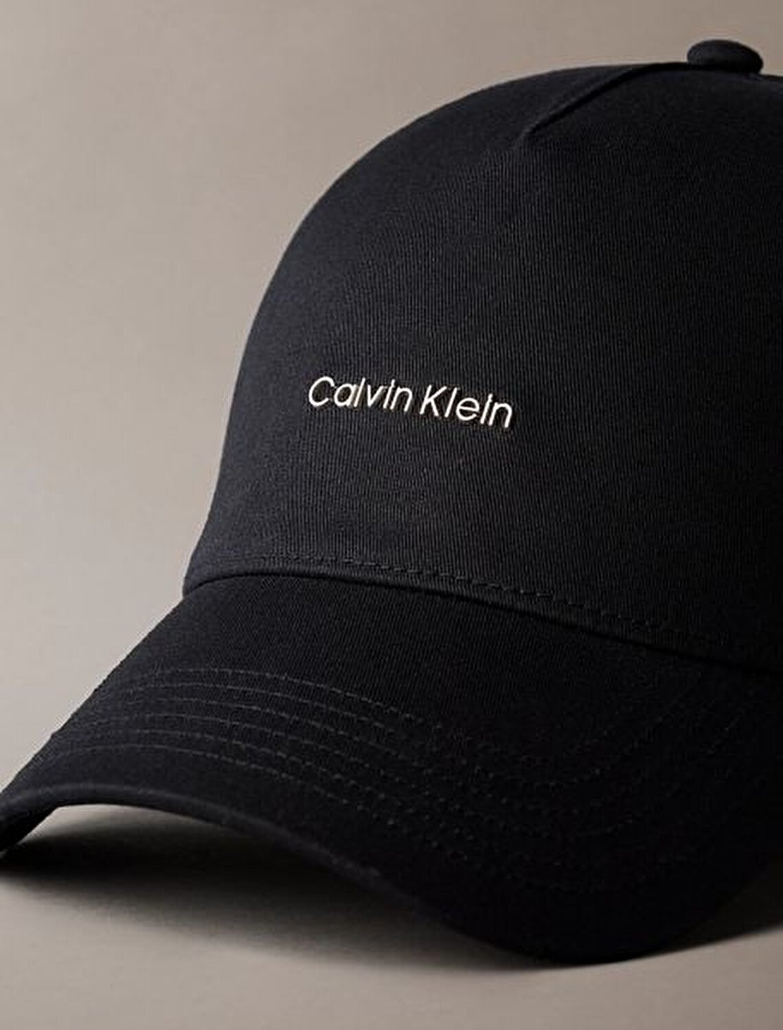 SİYAH LOGOLU ERKEK ŞAPKA