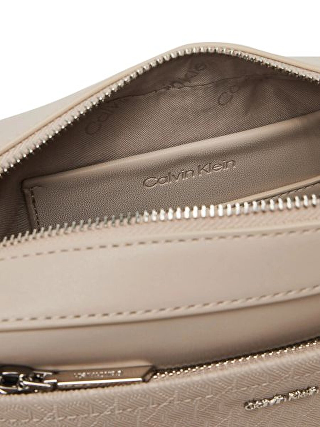 CK MUST AOP DOUBLE STRAPS CAMERA