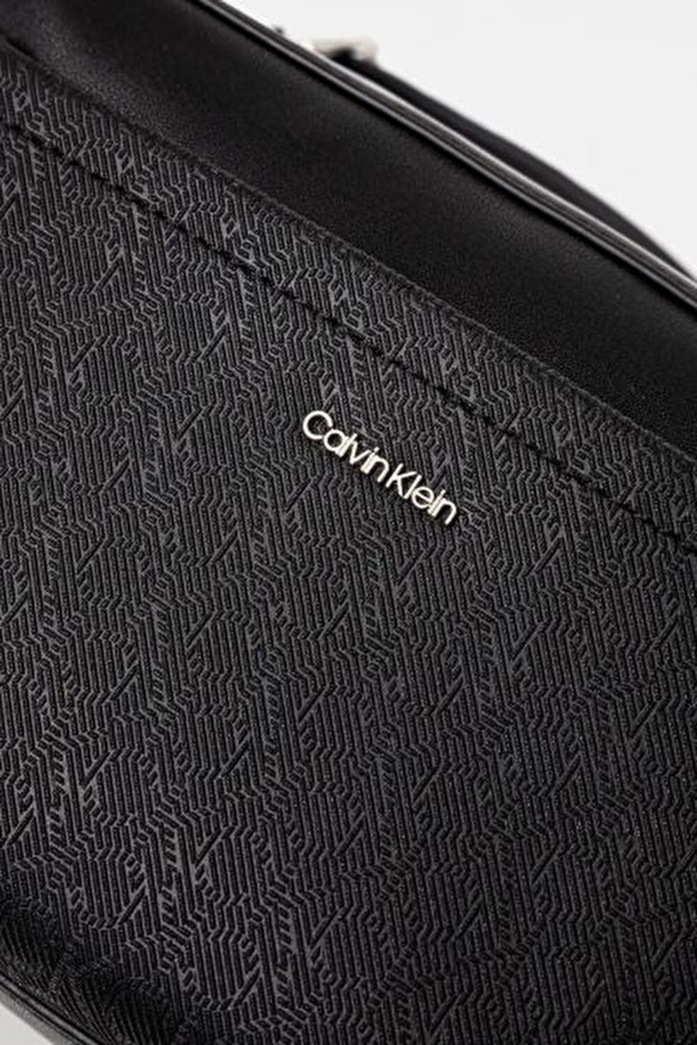 CK MUST AOP DOUBLE STRAPS CAMERA