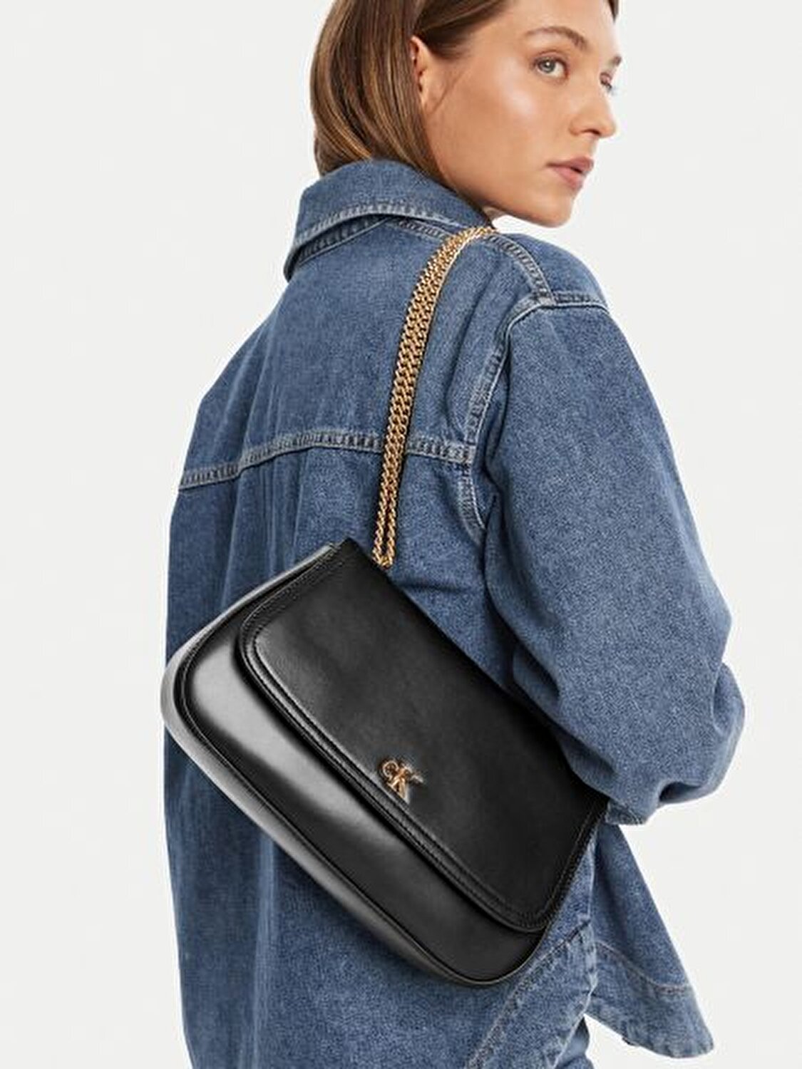 CK CONVERTIBLE CHAIN MEDIUM BAG