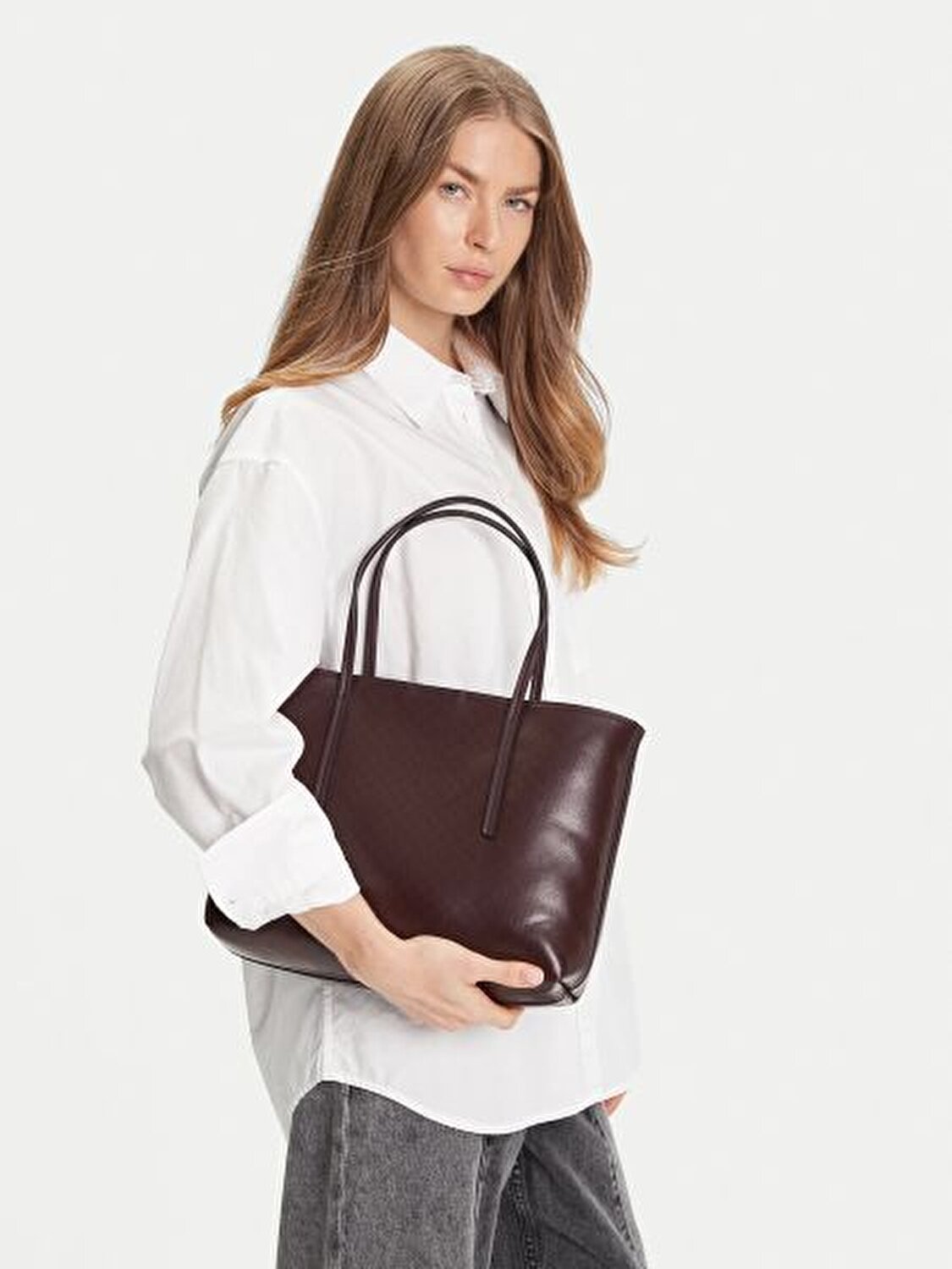EMBLEM AOP SMALL TOTE
