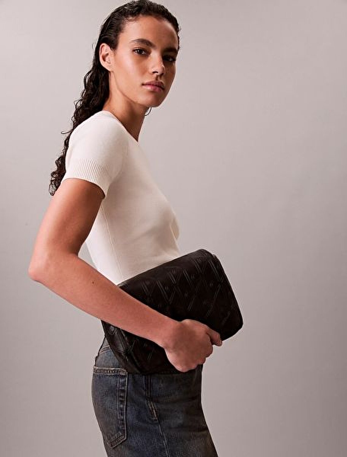 EMBLEM AOP PUFFER FLAP SİYAH KADIN ÇAPRAZ ÇANTA