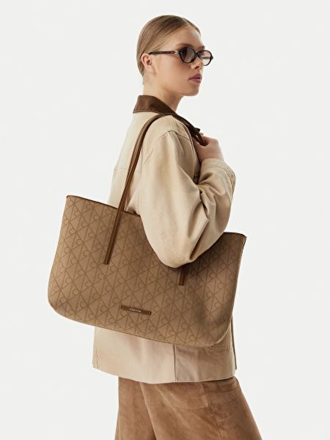 EMBLEM AOP JACQUARD KAHVE KADIN TOTE ÇANTA