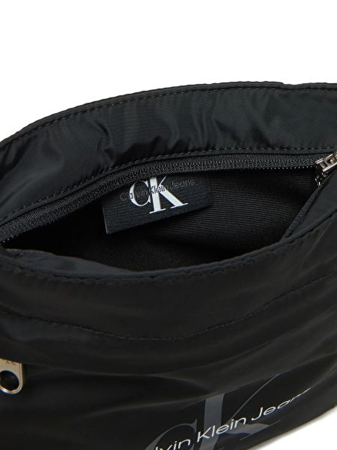 SPORT ESSENTIALS FLATPACK 18