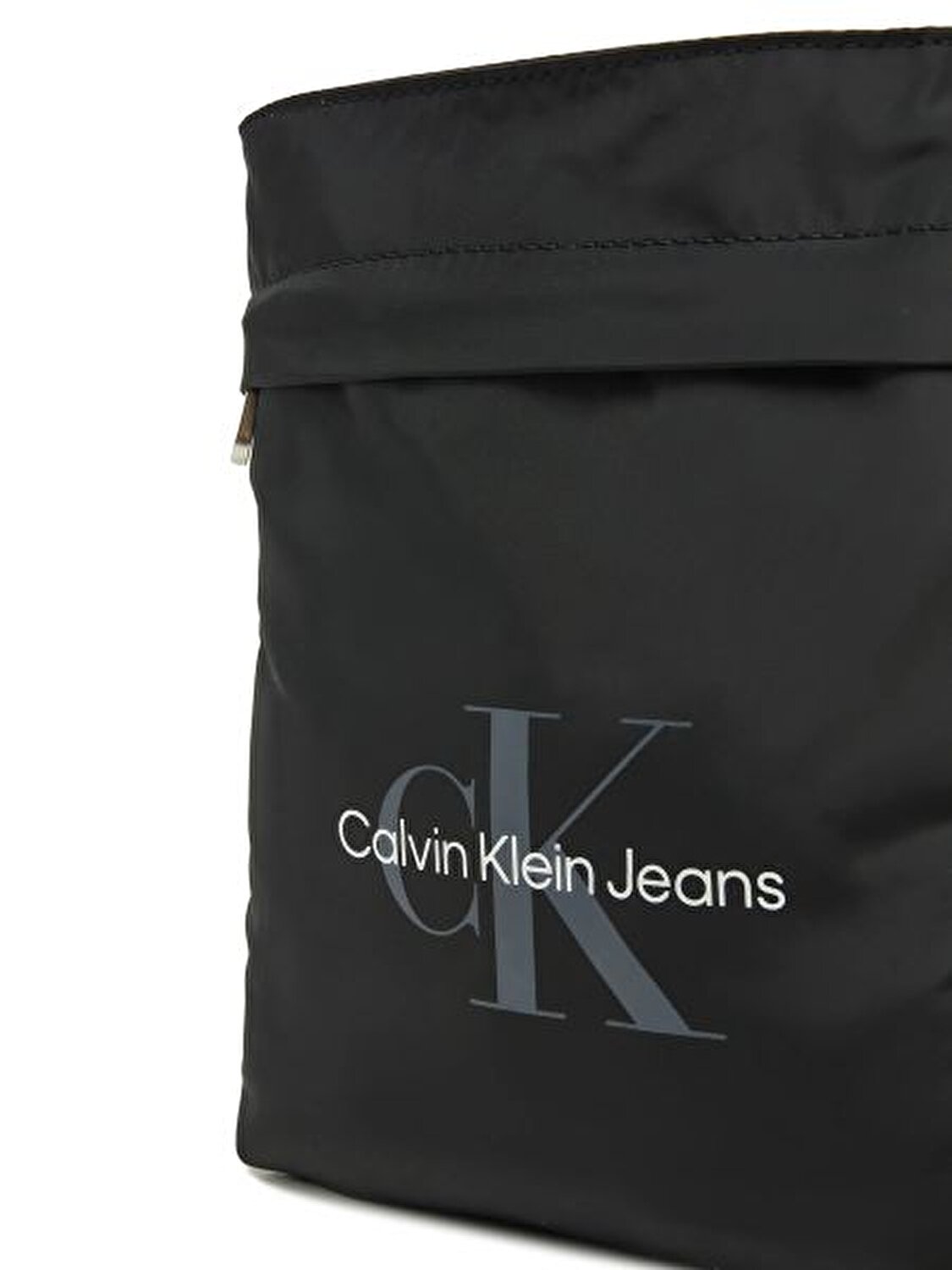 SPORT ESSENTIALS FLATPACK 18