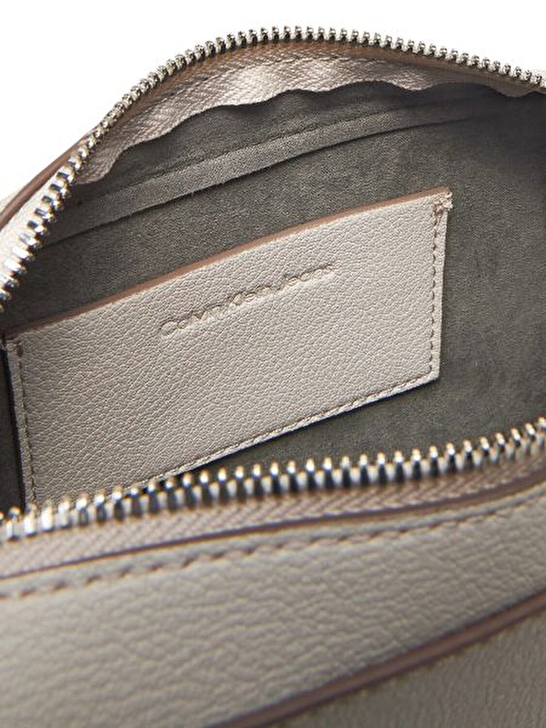 MINIMAL MONOGRAM EW CAMERA BAG