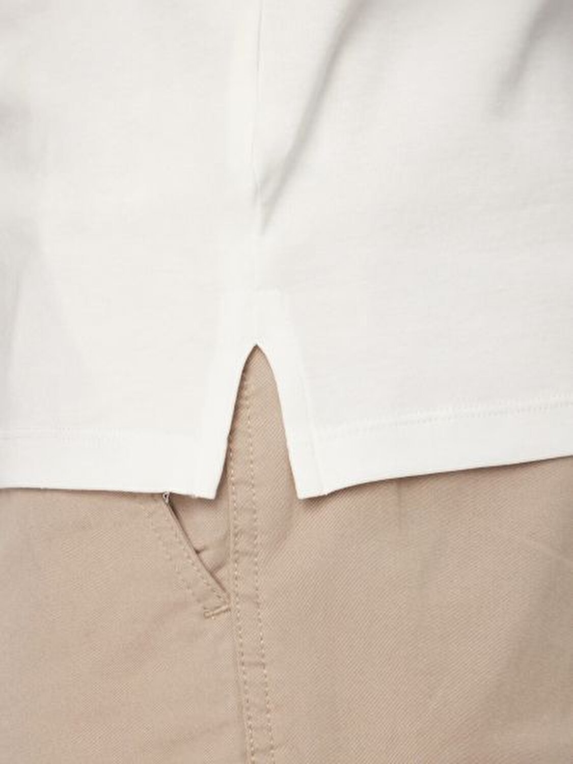 BEYAZ LOGOLU ERKEK POLO T-SHIRT