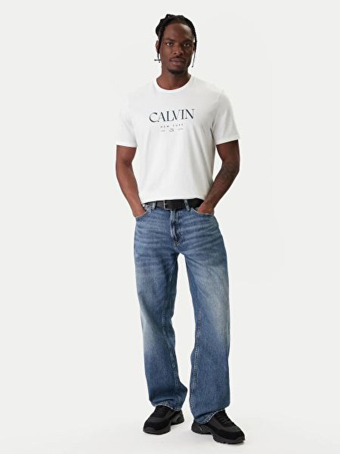 BEYAZ LOGOLU ERKEK T-SHIRT