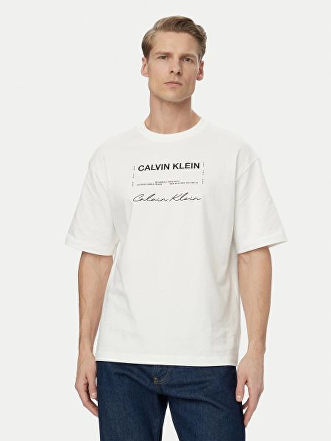 BEYAZ LOGOLU BASKILI ERKEK T-SHIRT