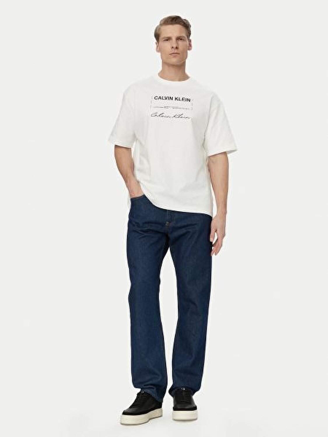 BEYAZ LOGOLU BASKILI ERKEK T-SHIRT