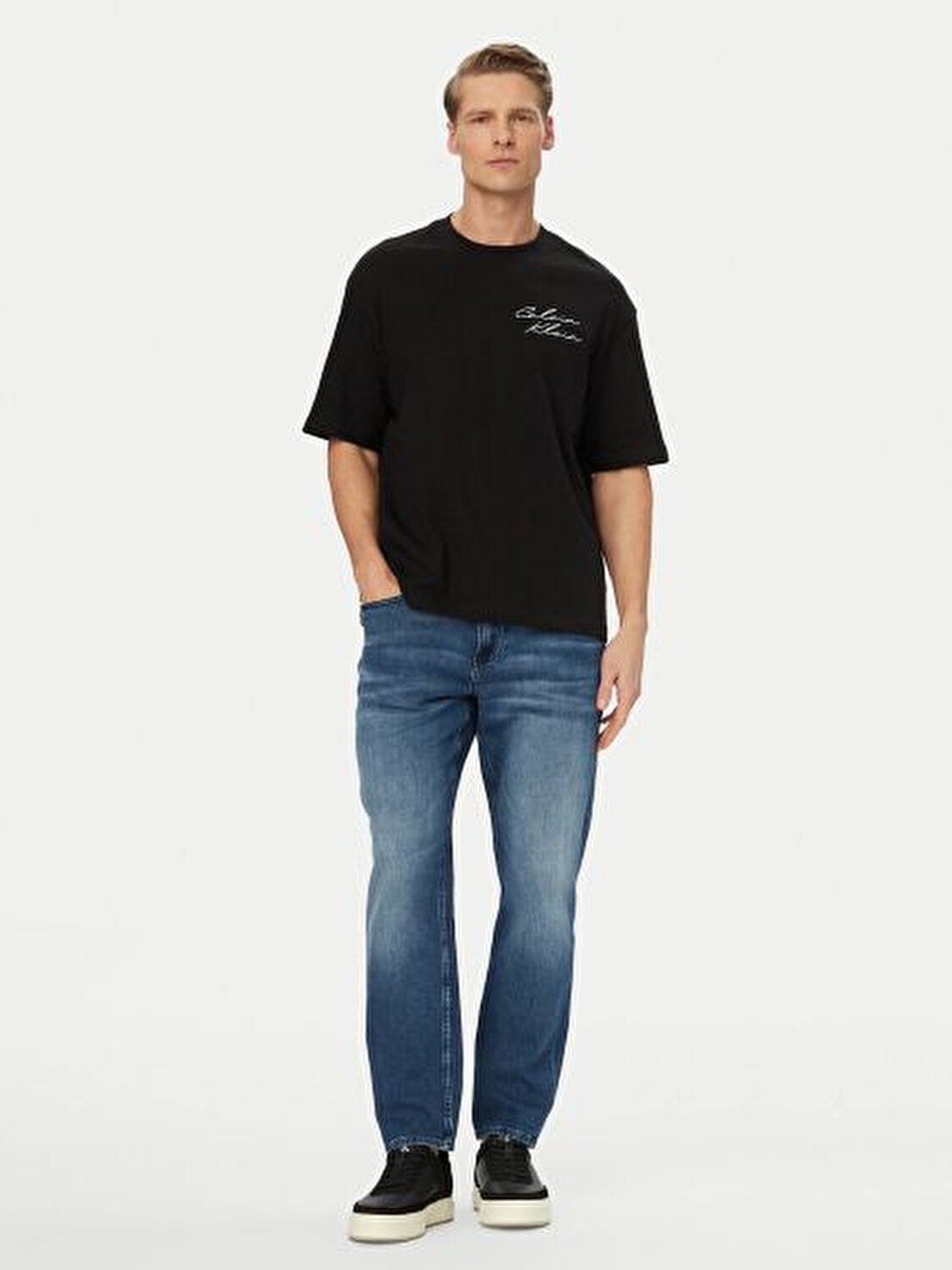 SİYAH LOGOLU ERKEK T-SHIRT