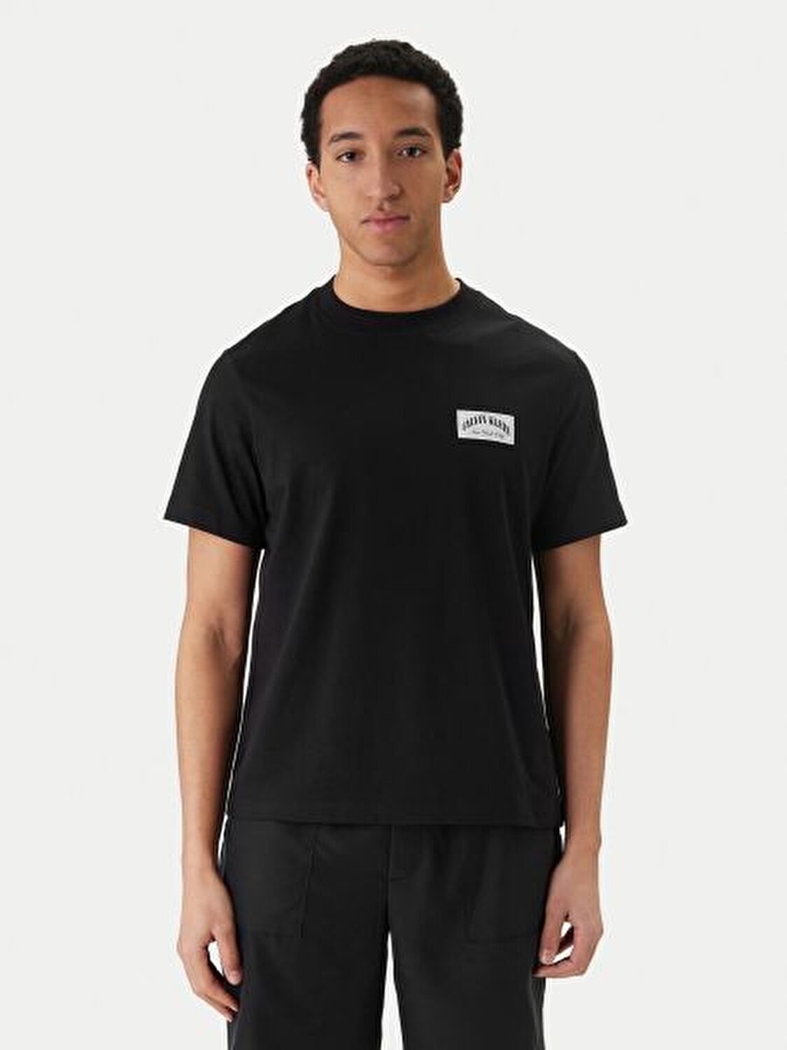 SİYAH LOGOLU ERKEK T-SHIRT