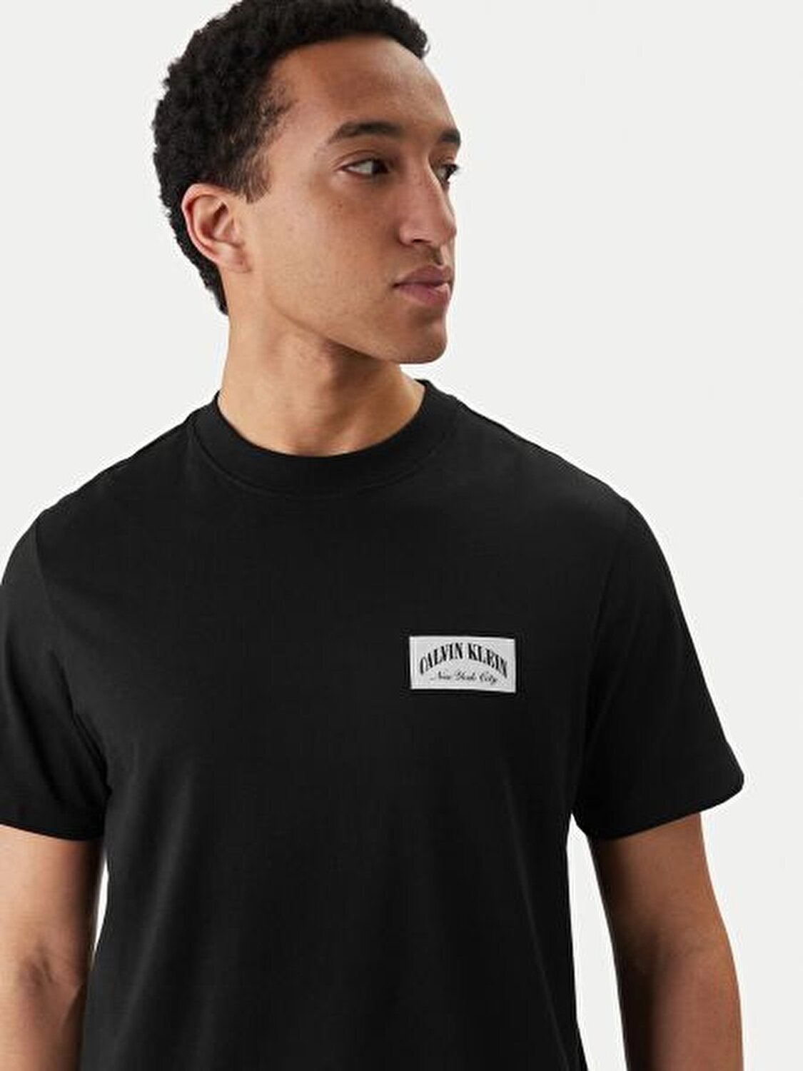 SİYAH LOGOLU ERKEK T-SHIRT