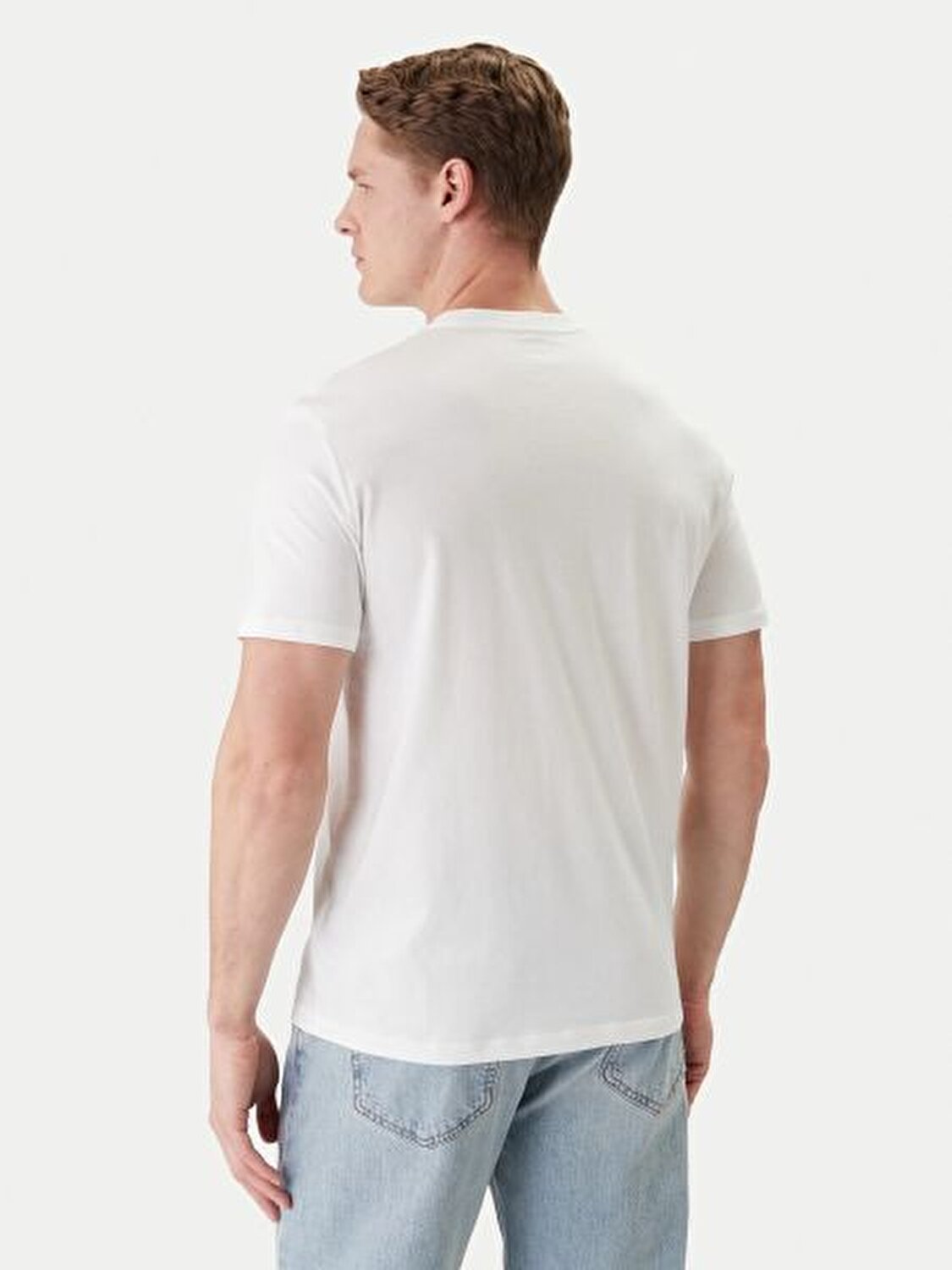 BEYAZ LOGOLU ERKEK T-SHIRT