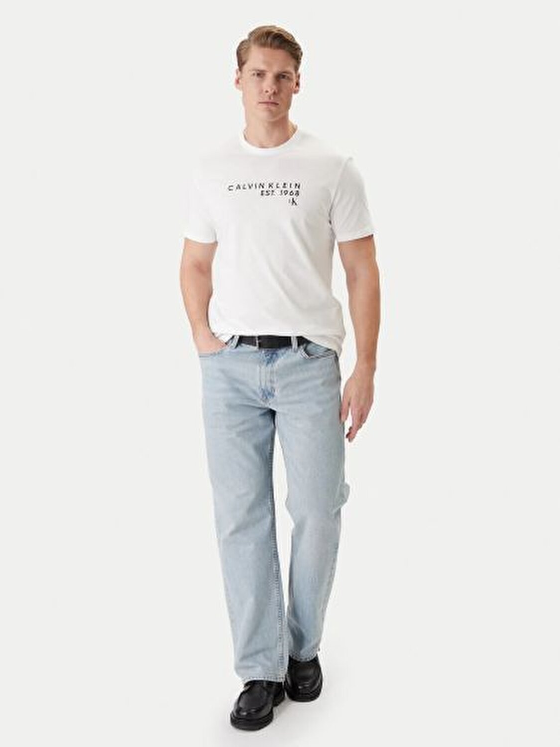 BEYAZ LOGOLU ERKEK T-SHIRT