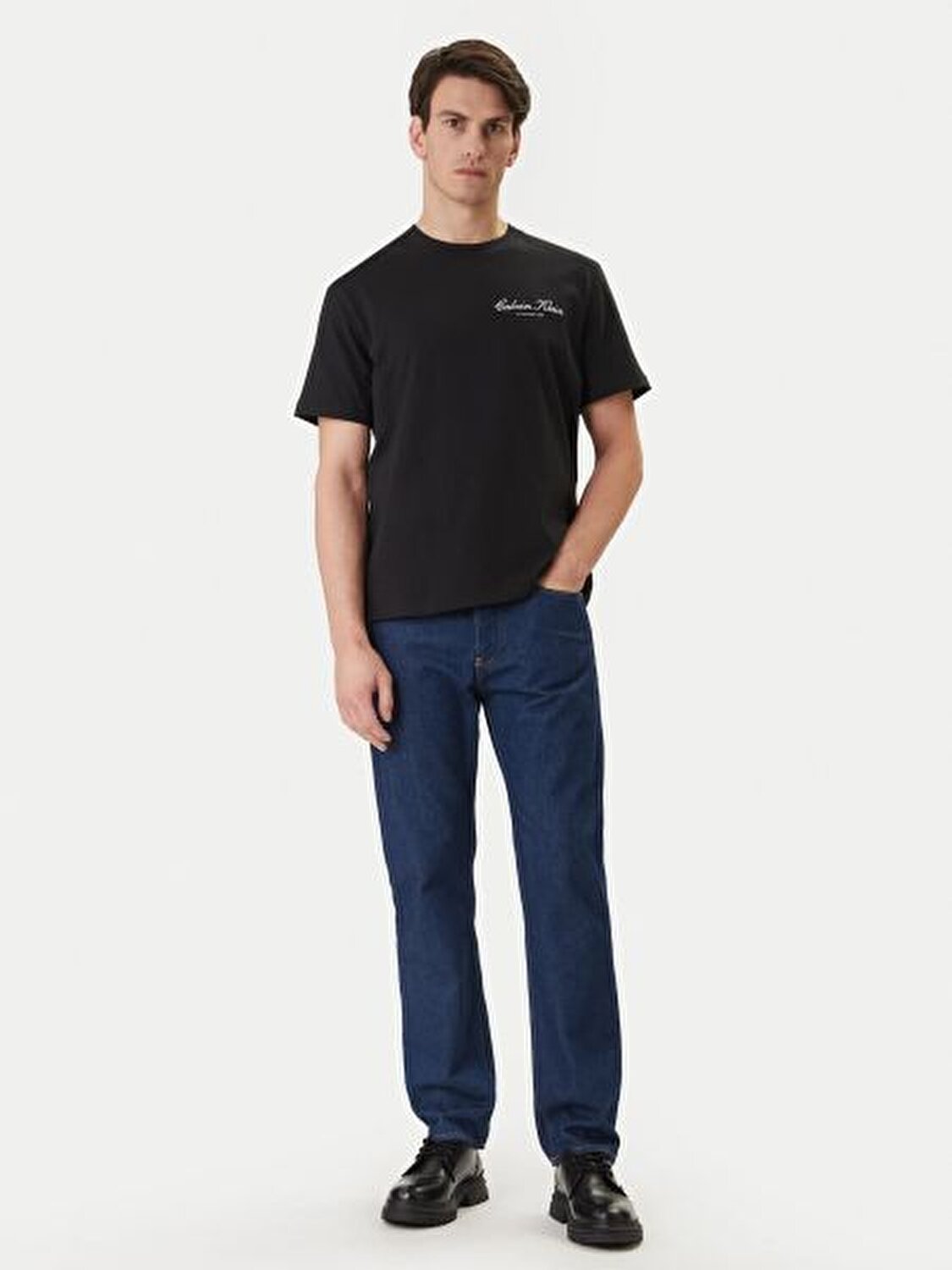 SİYAH LOGOLU ERKEK T-SHIRT