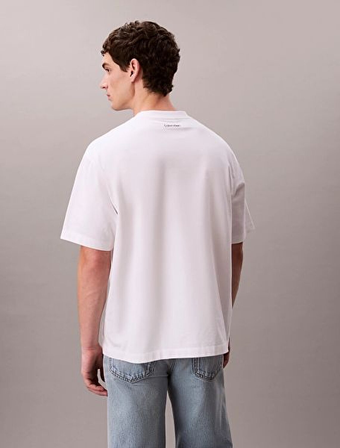 BEYAZ LOGOLU ERKEK T-SHIRT