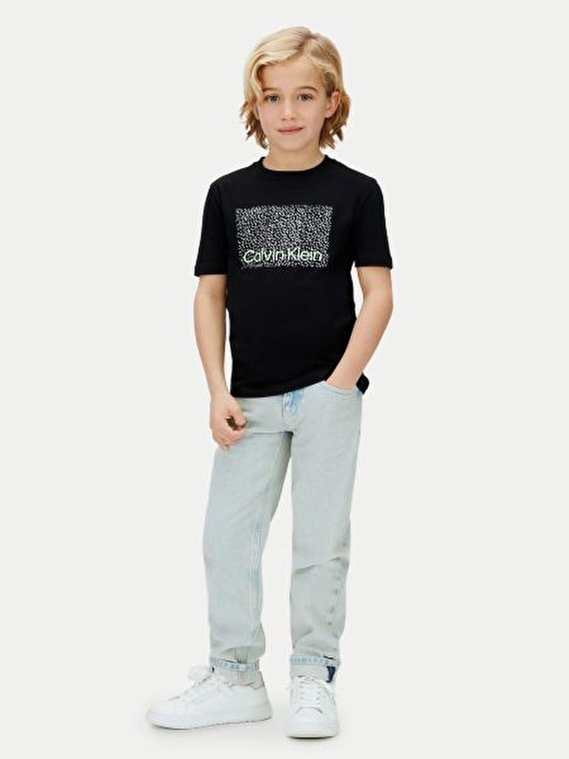 SİYAH LOGOLU ERKEK ÇOCUK T-SHIRT