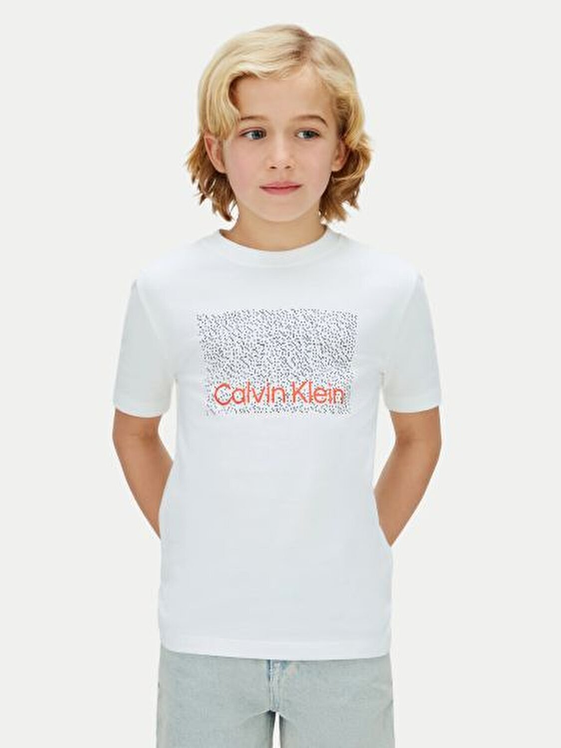 BEYAZ LOGOLU ERKEK ÇOCUK T-SHIRT