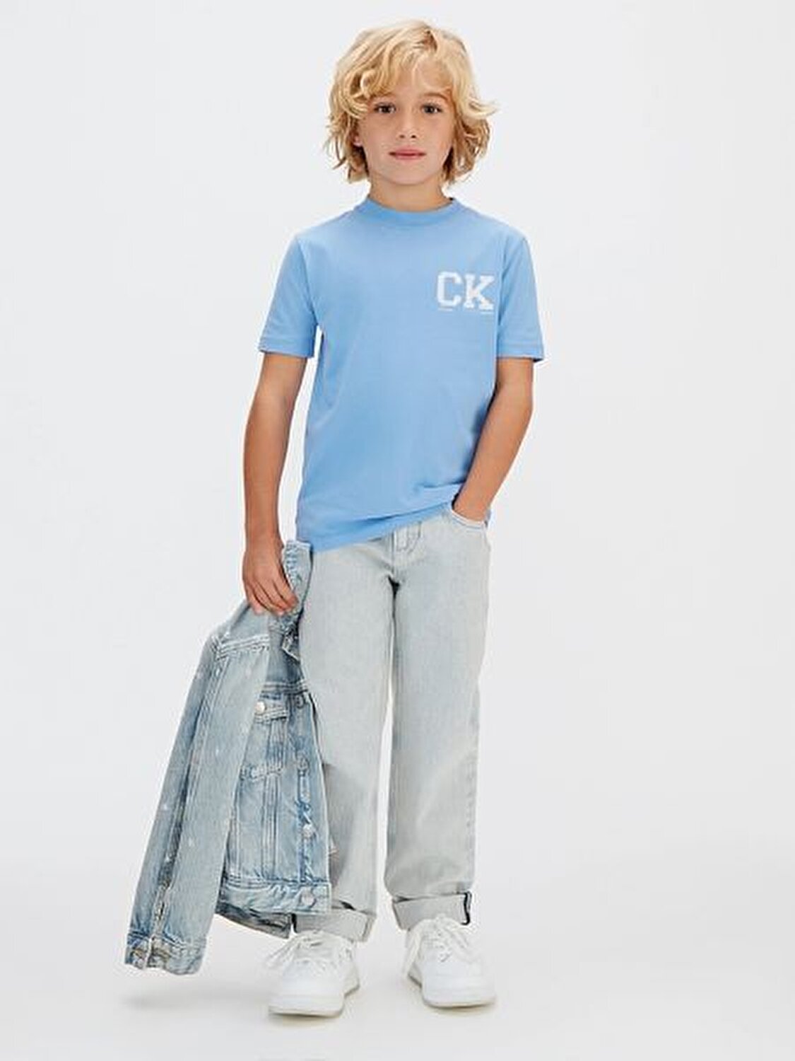 MAVİ LOGOLU ERKEK ÇOCUK T-SHIRT