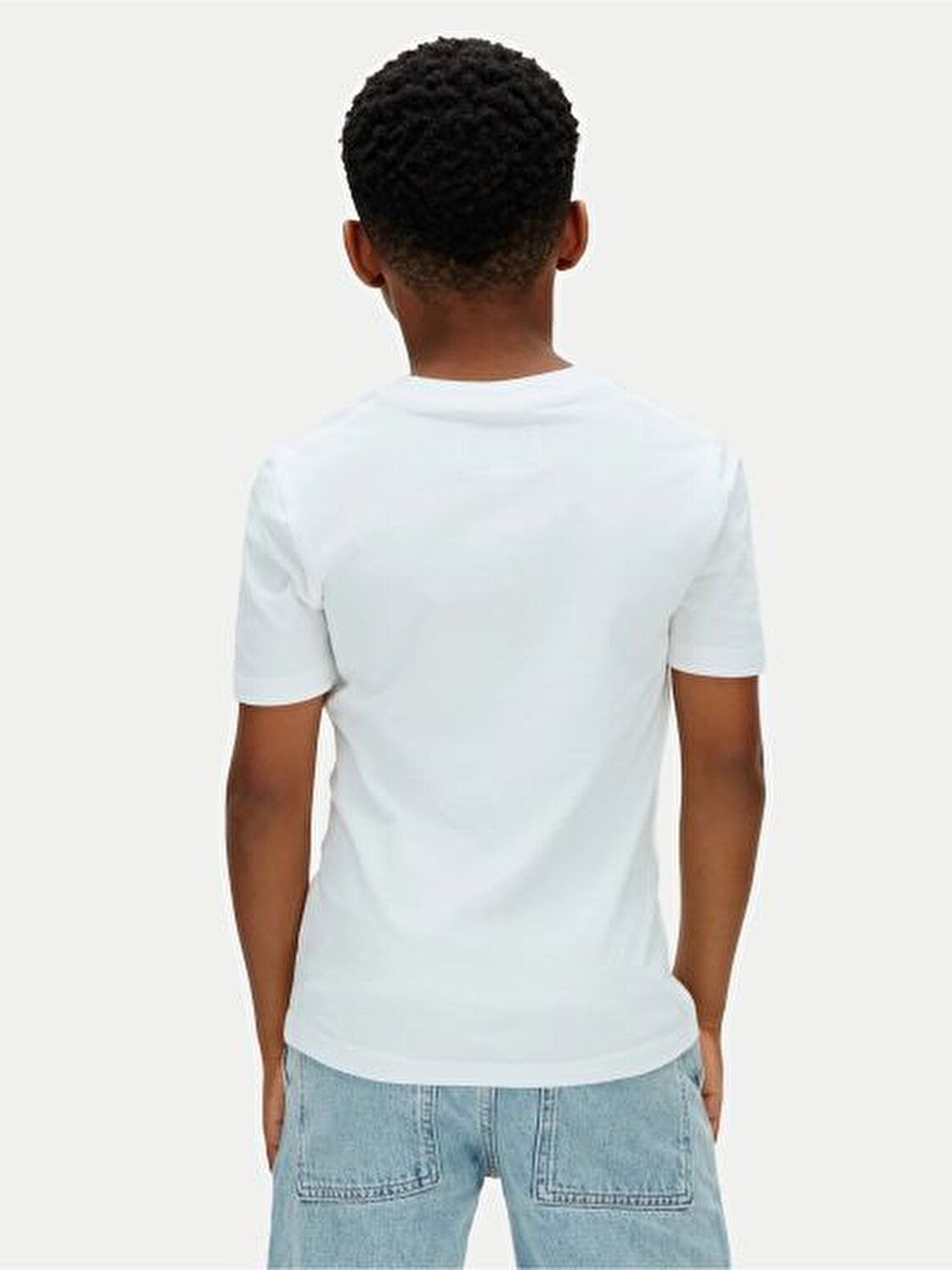 BEYAZ LOGO BASKILI ERKEK ÇOCUK T-SHIRT