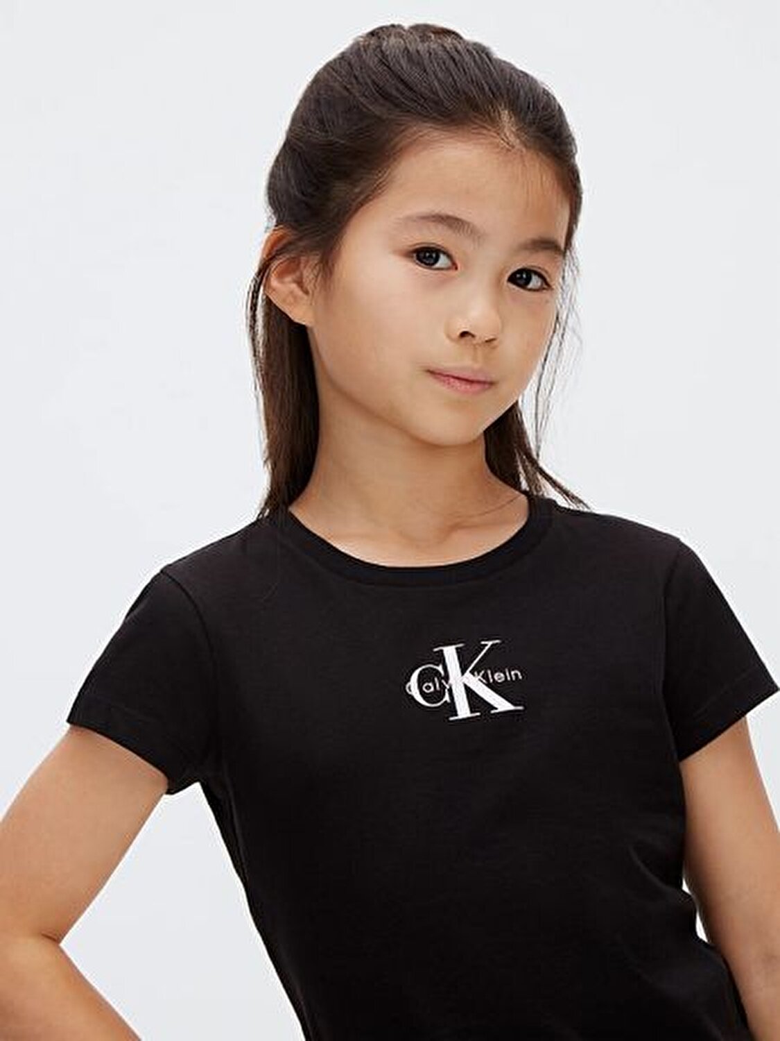 SİYAH LOGOLU KIZ ÇOCUK T-SHIRT