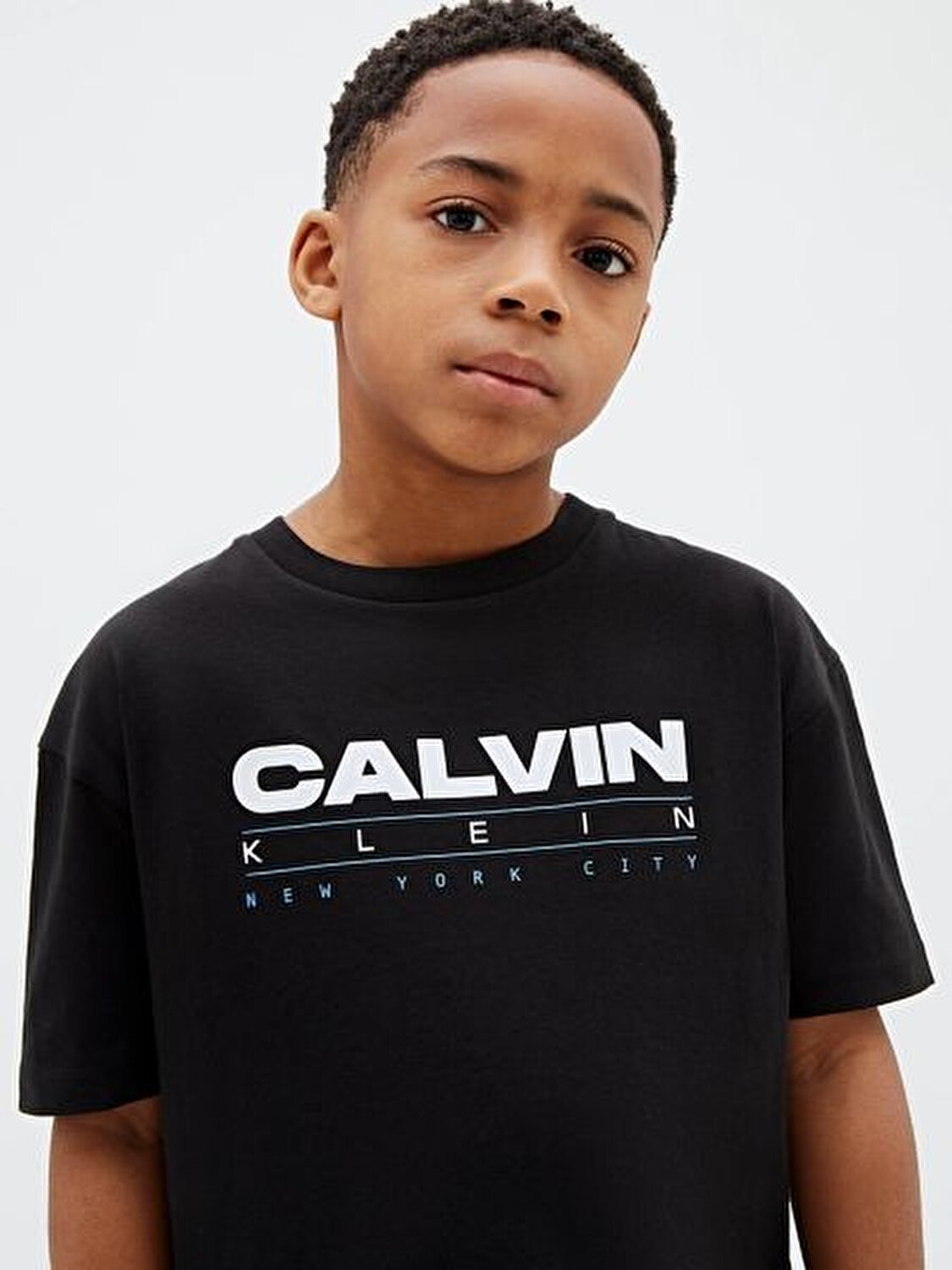 SİYAH LOGOLU ERKEK ÇOCUK T-SHIRT