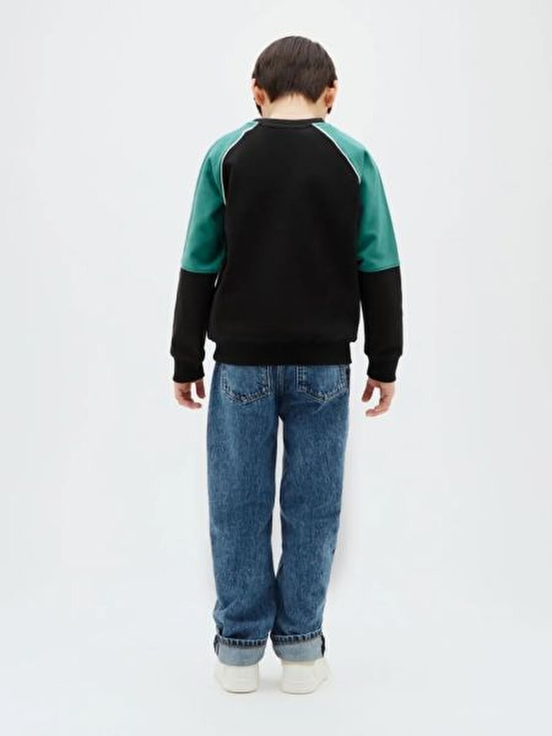 SİYAH LOGOLU ERKEK ÇOCUK SWEATSHIRT